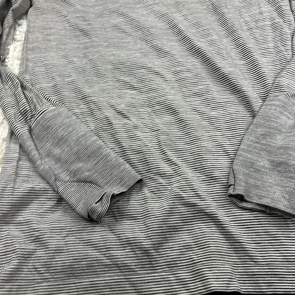 Lululemon Swiftly Tech Long Sleeve Hyper Stripe Black White - Picture 2 of 5